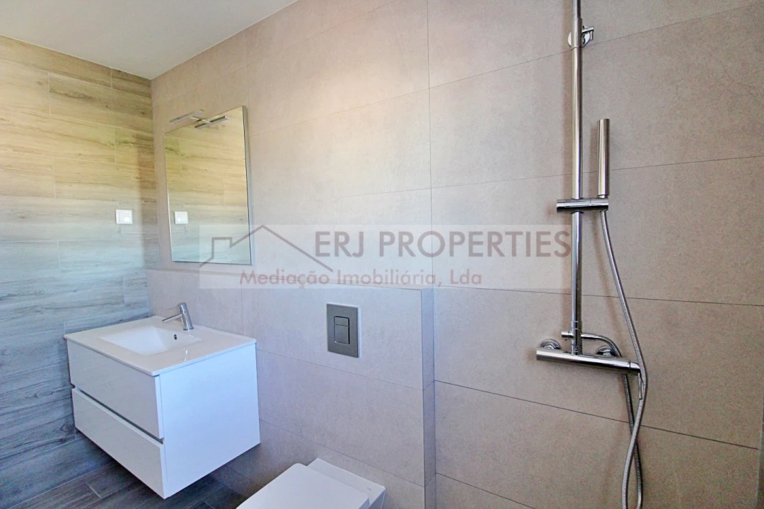 Apartamento T2 para Venda em Altura Foto 11