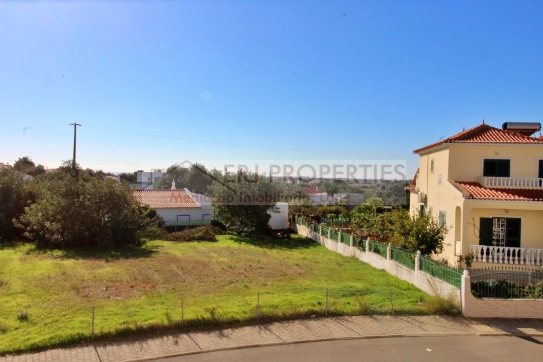 Apartamento T3 para Venda em Altura Foto 1