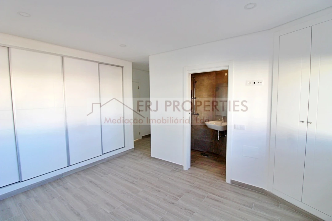 Apartamento T3 para Venda em Altura Foto 8