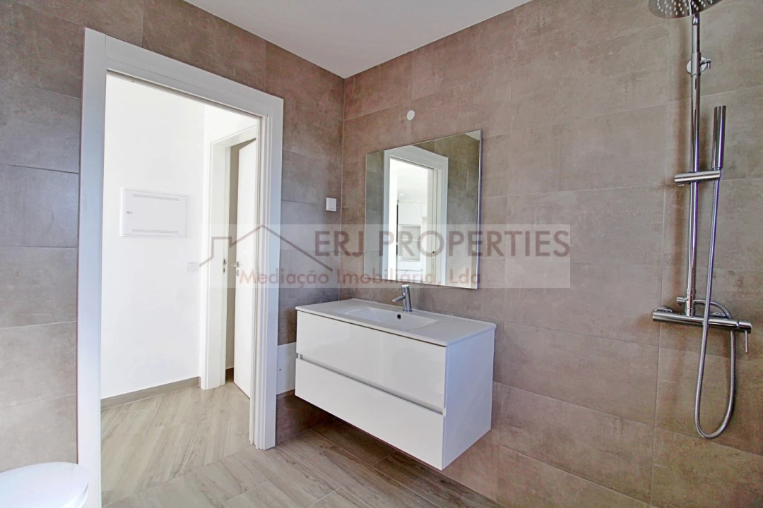 Apartamento T3 para Venda em Altura Foto 21