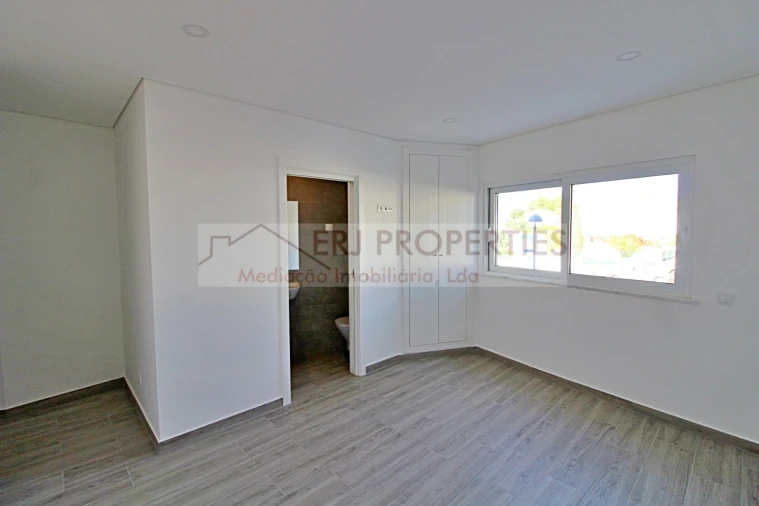 Apartamento T3 para Venda em Altura Foto 10