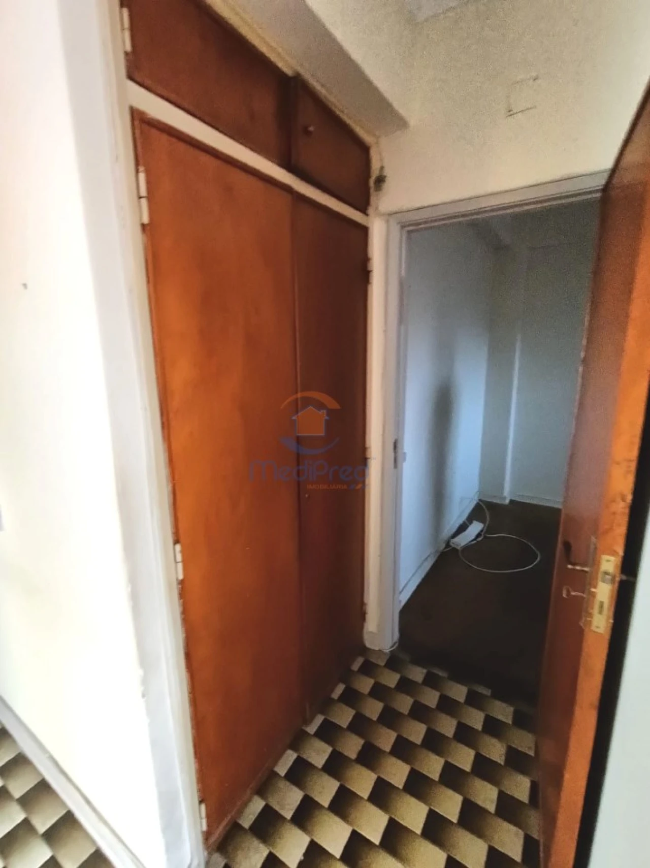 Apartamento T2 para Venda em Pontinha e Famões Foto 3