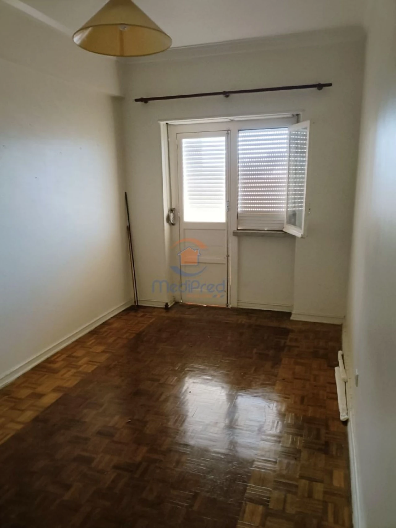 Apartamento T2 para Venda em Pontinha e Famões Foto 7