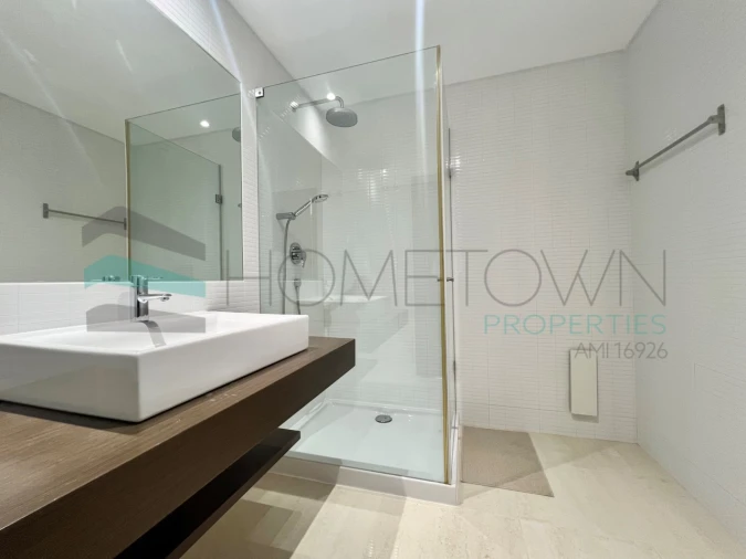 Apartamento T2 para Venda em Quarteira Foto 13