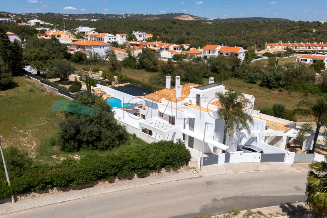 Moradia T4 para Venda em Boliqueime Foto 46