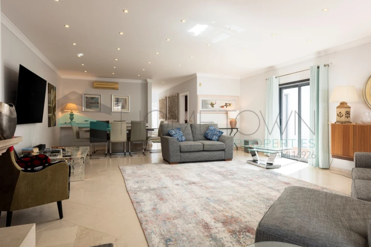 Moradia T4 para Venda em Boliqueime Foto 2