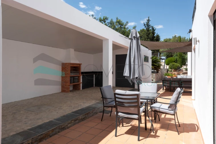 Moradia T4 para Venda em Boliqueime Foto 13