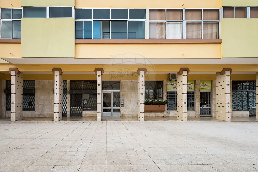 Apartamento T3 para Venda em Odivelas Foto 19