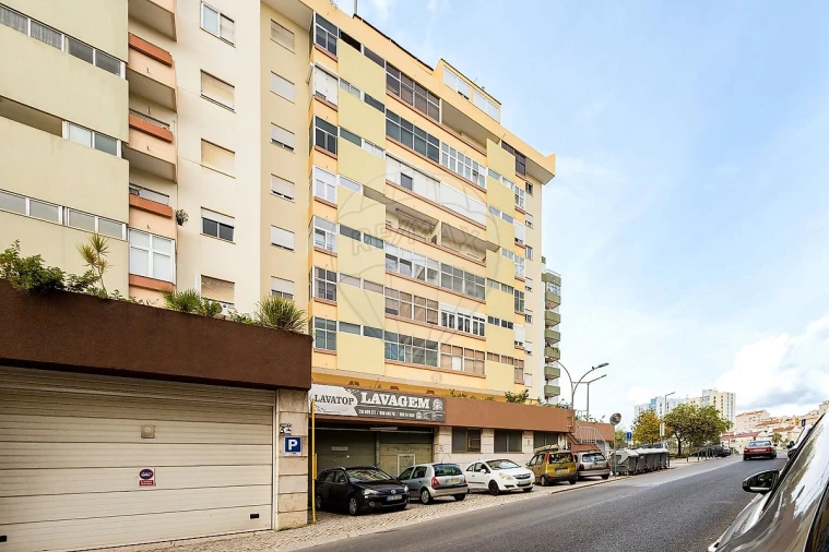 Apartamento T3 para Venda em Odivelas Foto 20