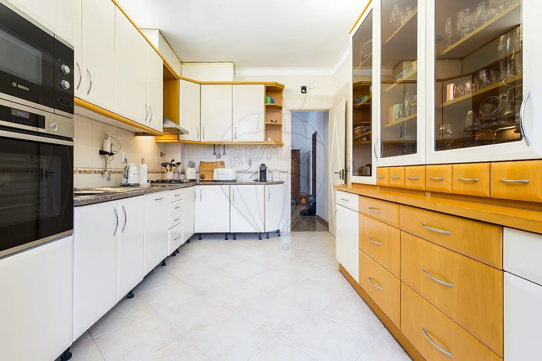 Apartamento T3 para Venda em Odivelas Foto 6