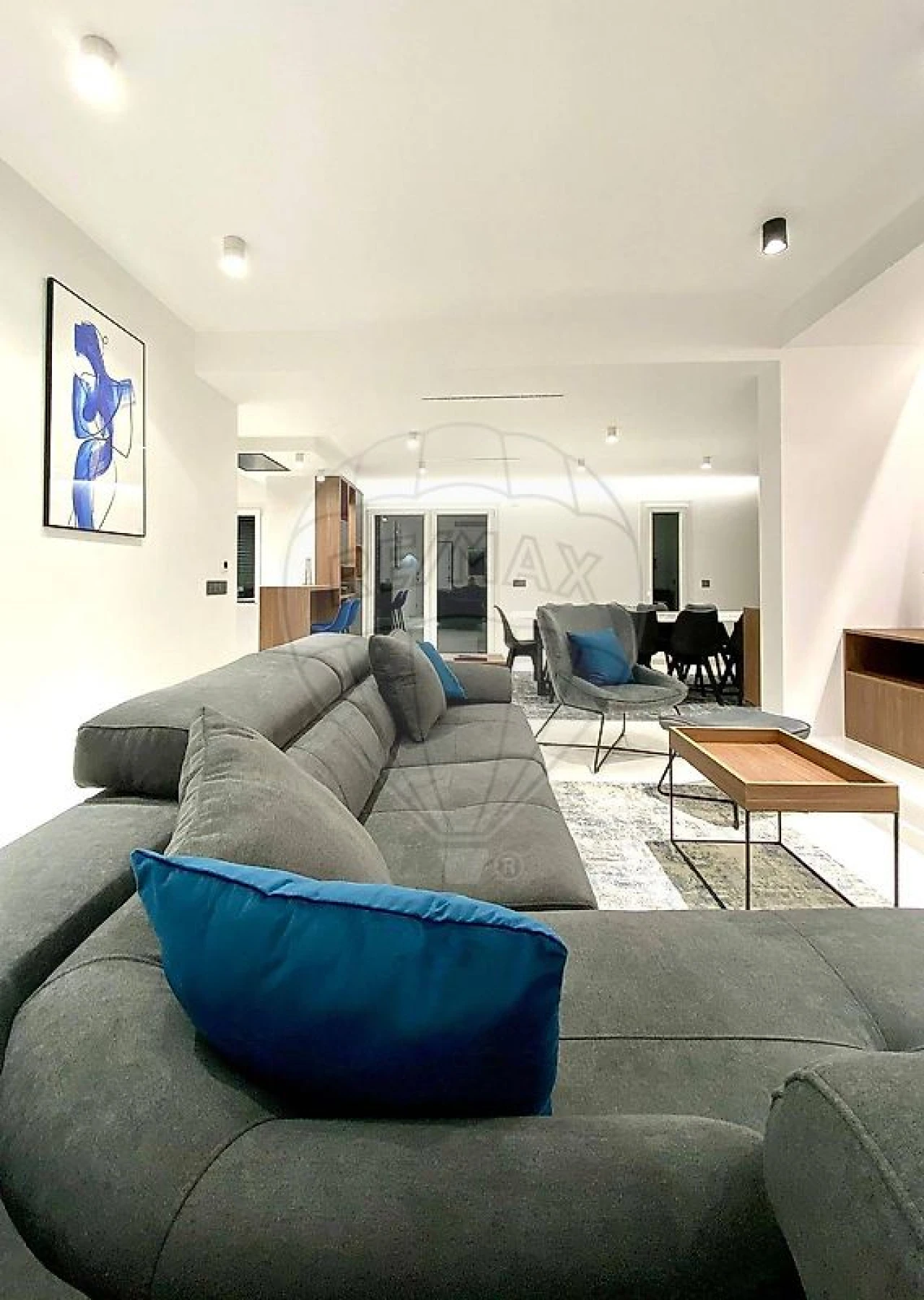 Moradia T5 para Venda em Ramada e Caneças Foto 3