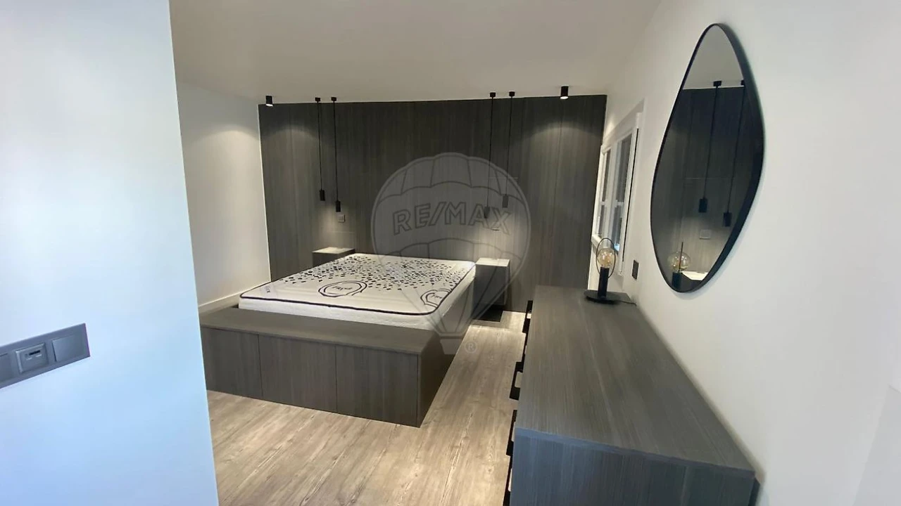 Moradia T5 para Venda em Ramada e Caneças Foto 25