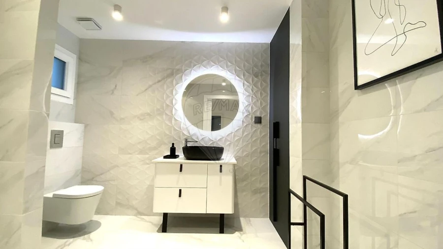 Moradia T5 para Venda em Ramada e Caneças Foto 40