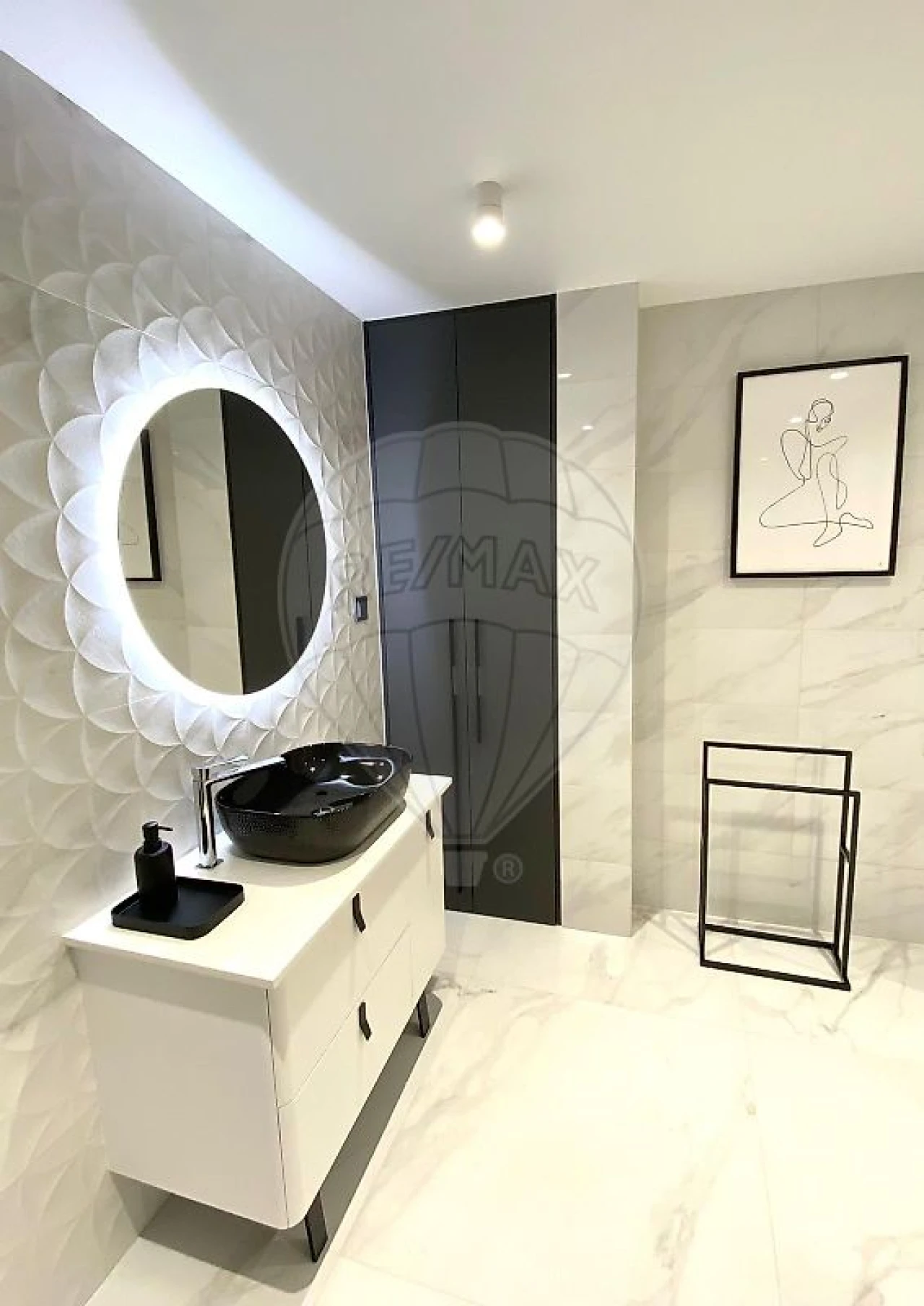 Moradia T5 para Venda em Ramada e Caneças Foto 28