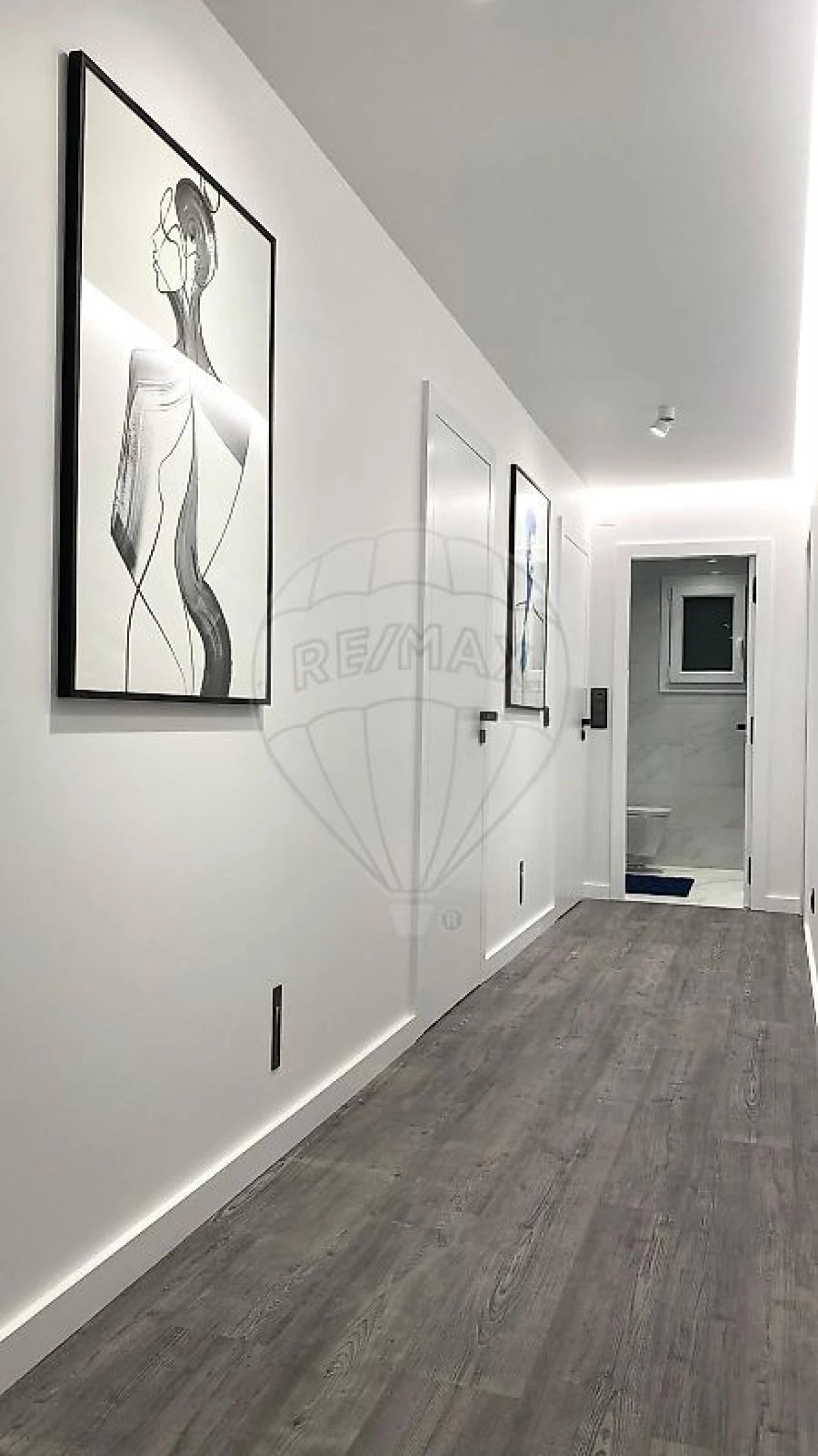 Moradia T5 para Venda em Ramada e Caneças Foto 12