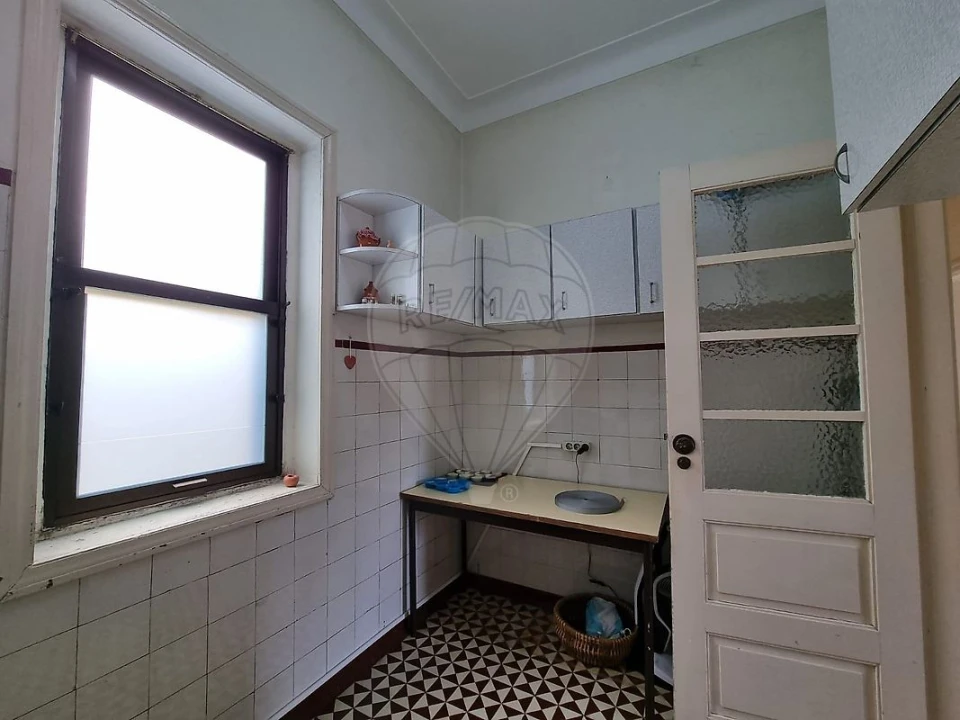 Moradia T3 para Arrendamento em Paranhos Foto 13