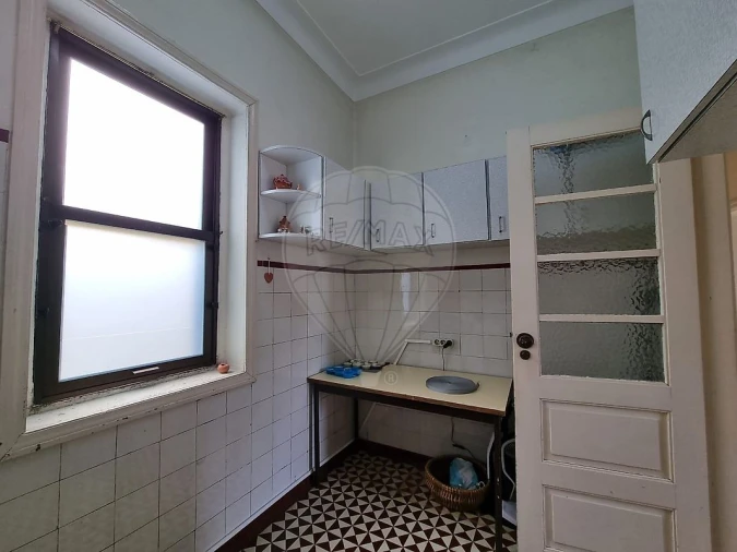 Moradia T3 para Arrendamento em Paranhos Foto 13