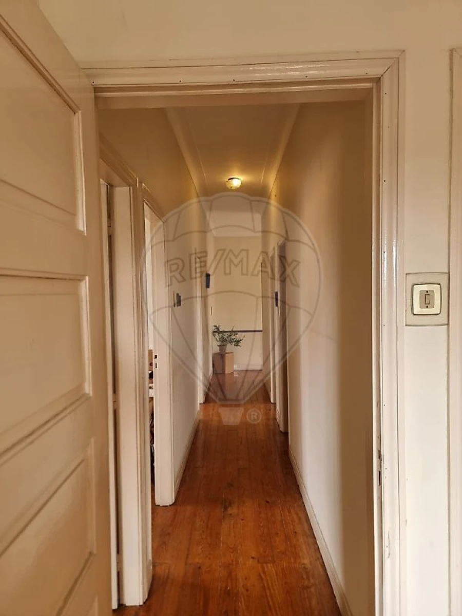 Moradia T3 para Arrendamento em Paranhos Foto 6