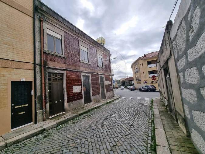 Armazém para Arrendamento em Paranhos Foto 2