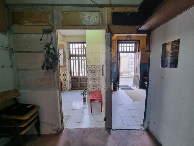 Armazém para Arrendamento em Paranhos Foto 8