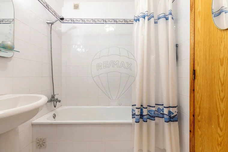 Apartamento T1 para Venda em Silveira Foto 16