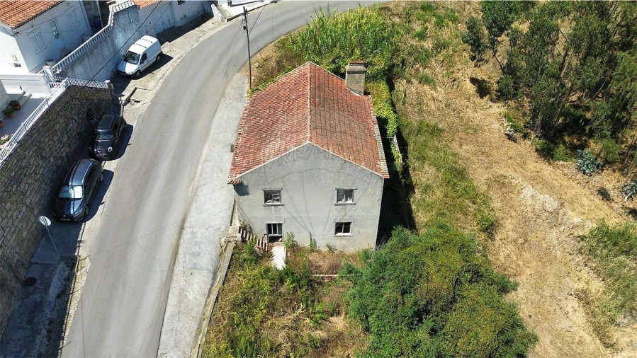 Moradia T2 para Venda em Santa Maria, São Pedro e Matacães Foto 3