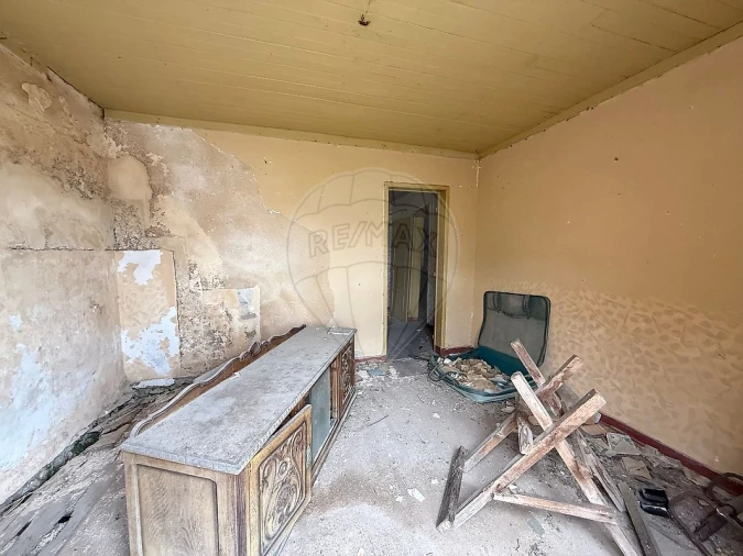 Moradia T2 para Venda em Santa Maria, São Pedro e Matacães Foto 12