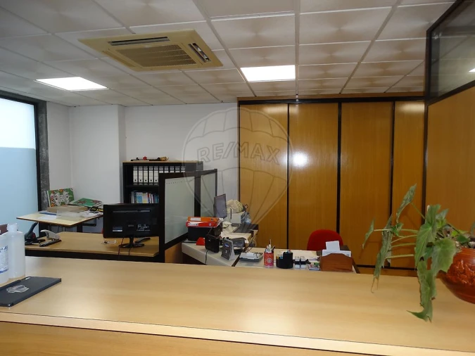 Loja para Venda em Odivelas Foto 7