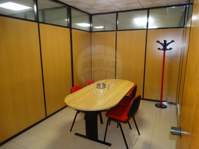 Loja para Venda em Odivelas Foto 3