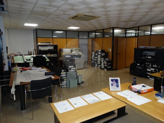 Loja para Venda em Odivelas Foto 9