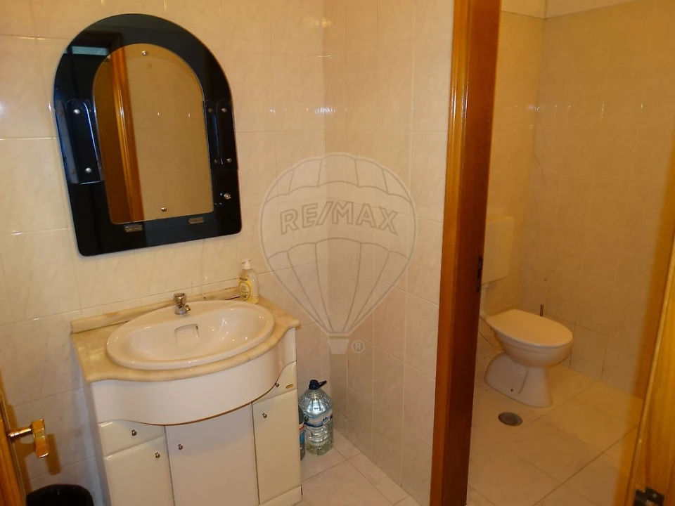 Loja para Venda em Odivelas Foto 16