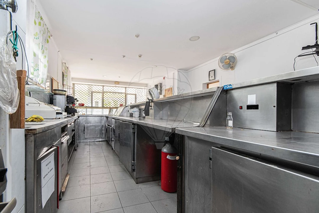 Loja para Venda em Porto Salvo Foto 12