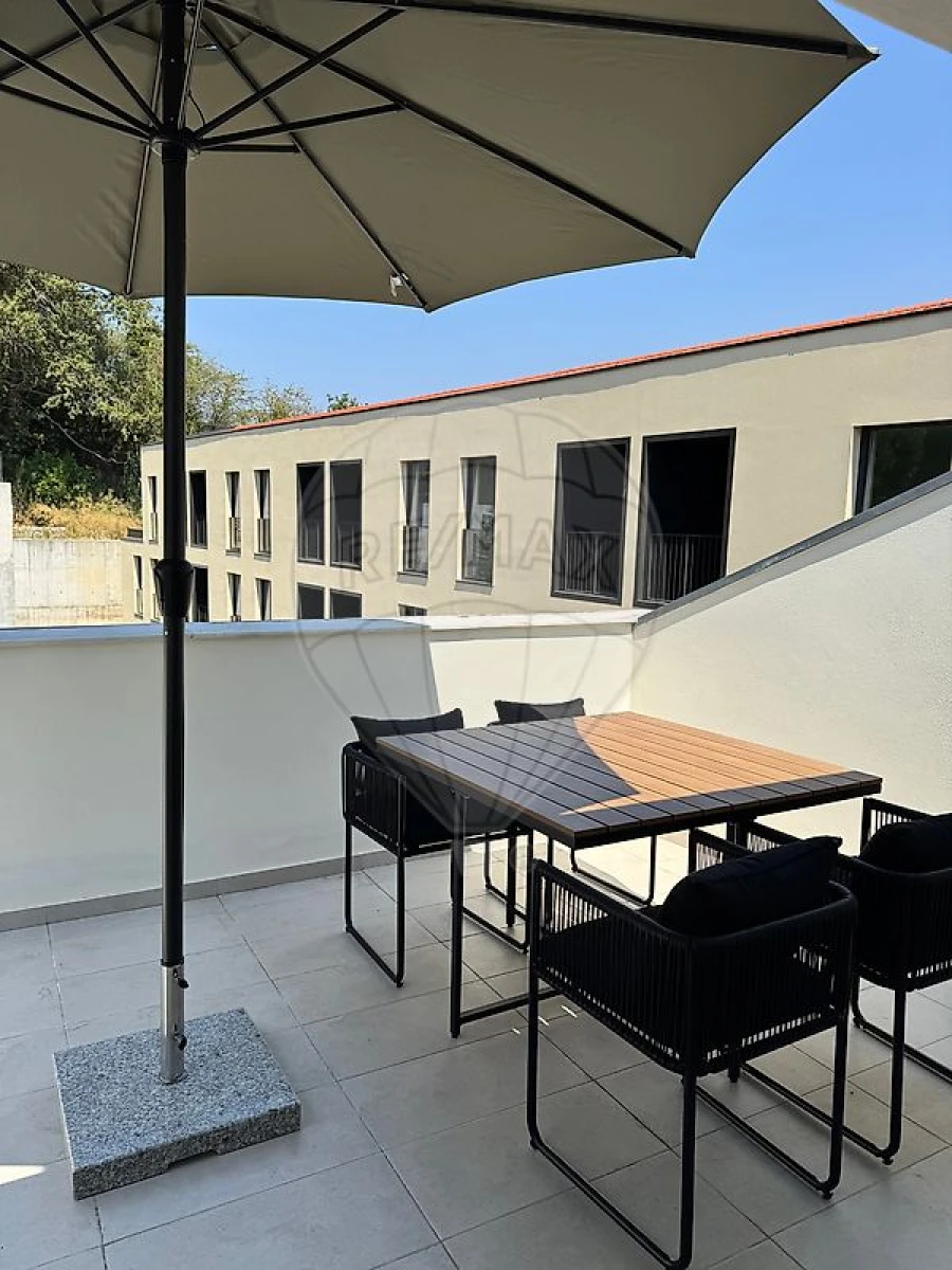 Apartamento T1 para Arrendamento em Santa Marinha e São Pedro da Afurada Foto 15