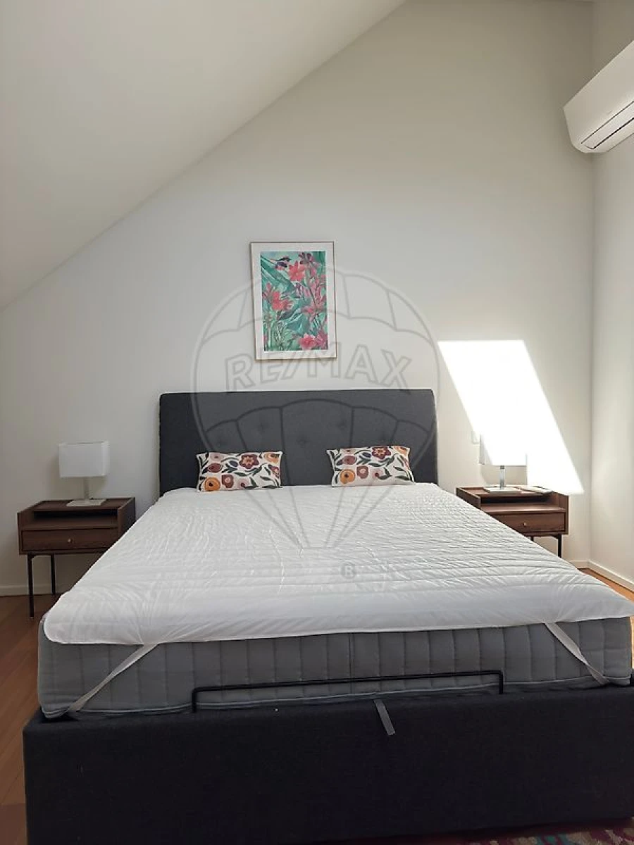 Apartamento T1 para Arrendamento em Santa Marinha e São Pedro da Afurada Foto 4