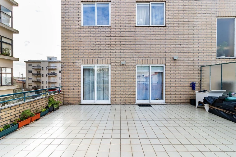 Apartamento T3 para Venda em Canelas Foto 24