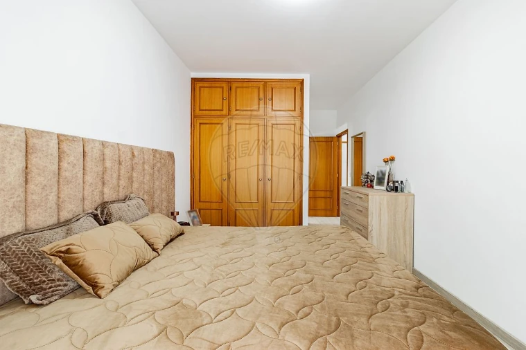 Apartamento T3 para Venda em Canelas Foto 23