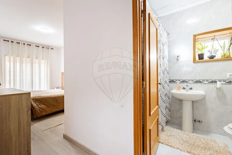 Apartamento T3 para Venda em Canelas Foto 20