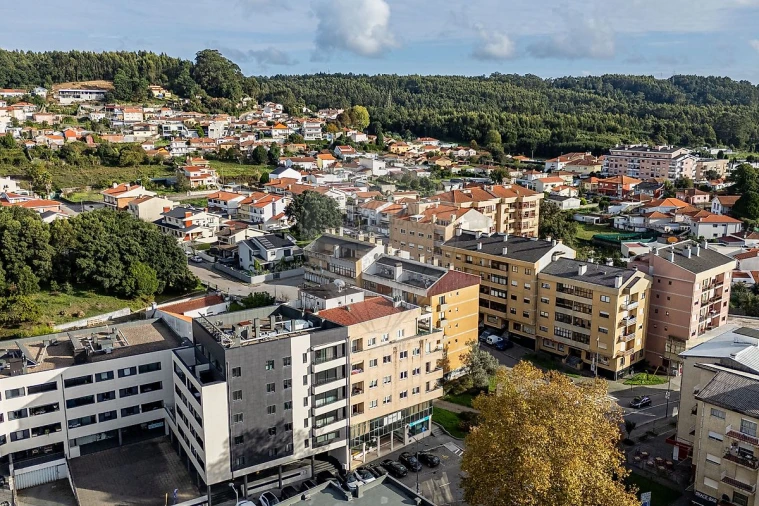 Apartamento T3 para Venda em Canelas Foto 3
