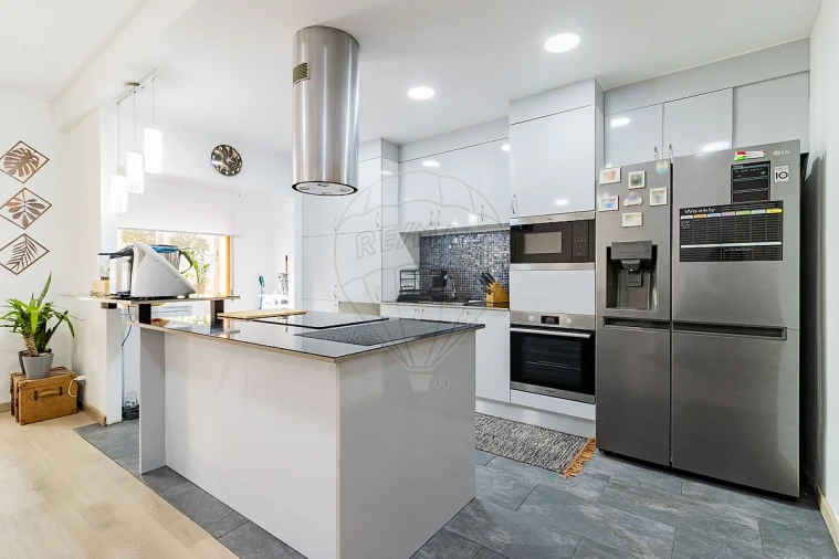 Apartamento T3 para Venda em Canelas Foto 7