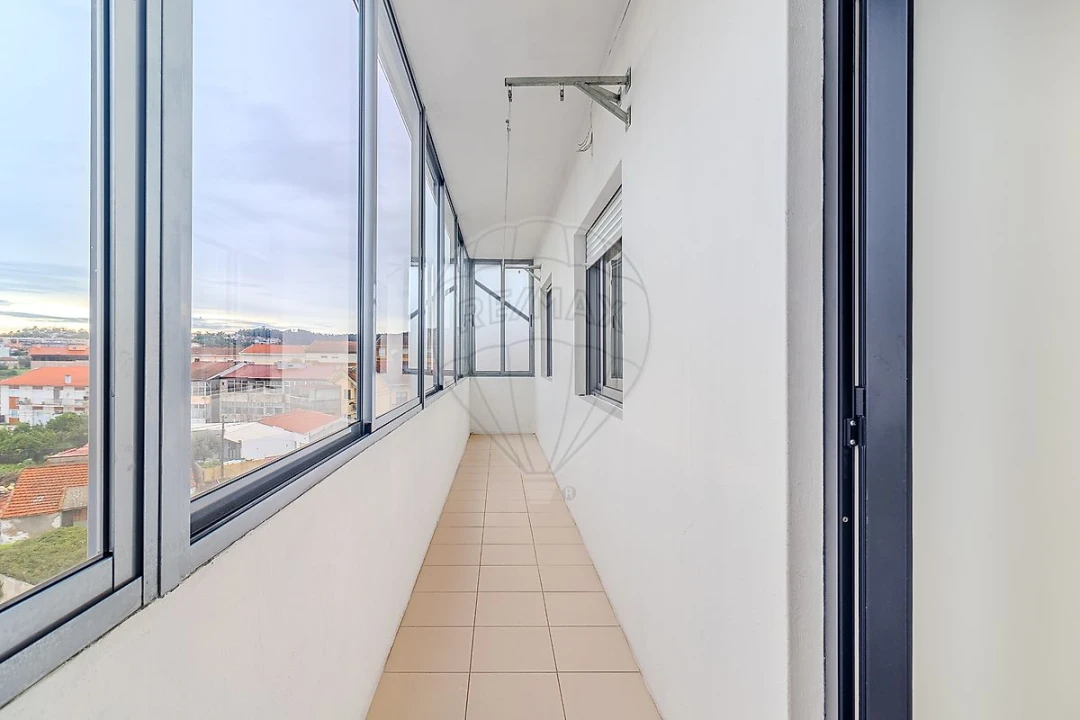 Apartamento T3 para Arrendamento em Fânzeres e São Pedro da Cova Foto 20