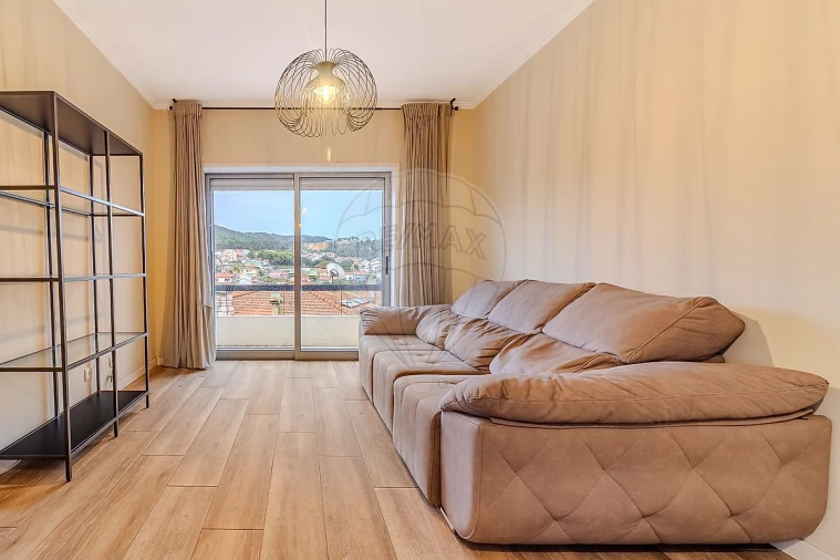 Apartamento T3 para Arrendamento em Fânzeres e São Pedro da Cova Foto 4