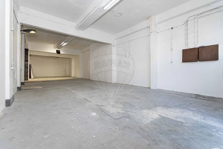 Armazém para Arrendamento em Póvoa de Santa Iria e Forte da Casa Foto 13