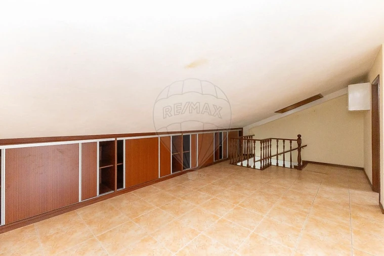 Moradia T2 para Venda em Fânzeres e São Pedro da Cova Foto 27