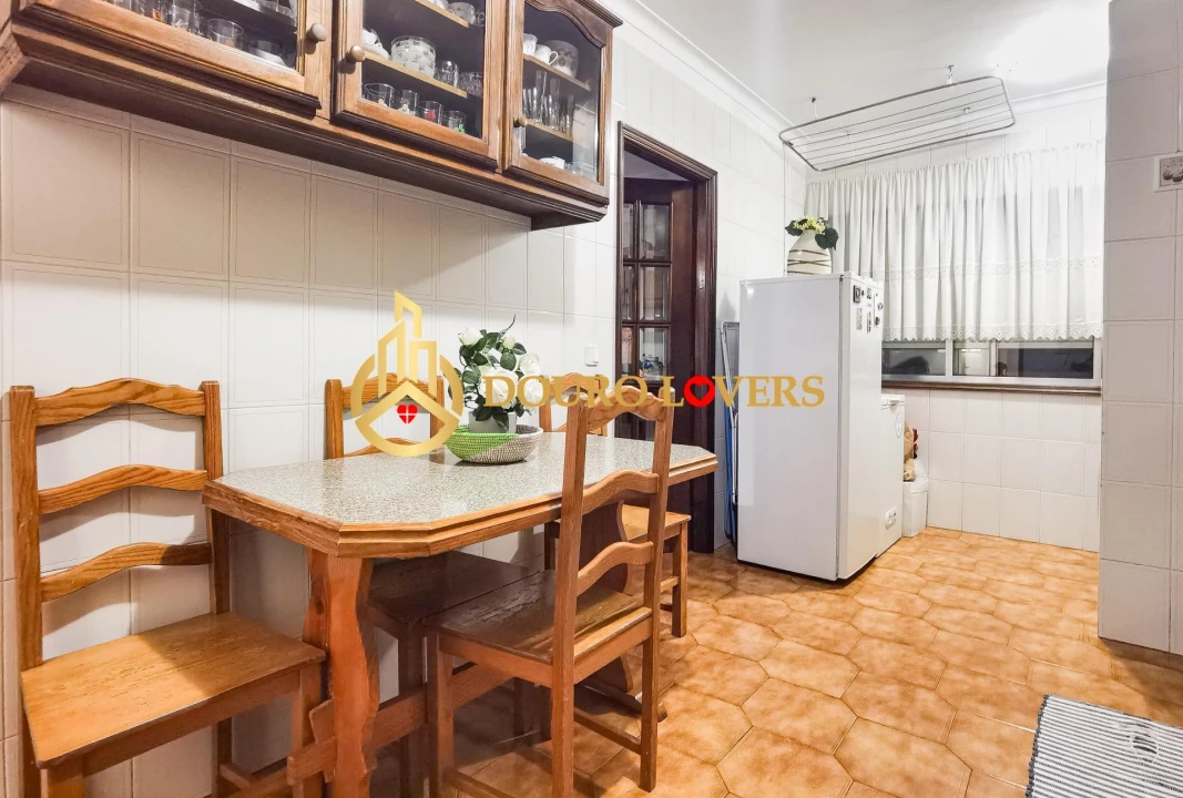 Apartamento T2 para Venda em Cidade da Maia Foto 10