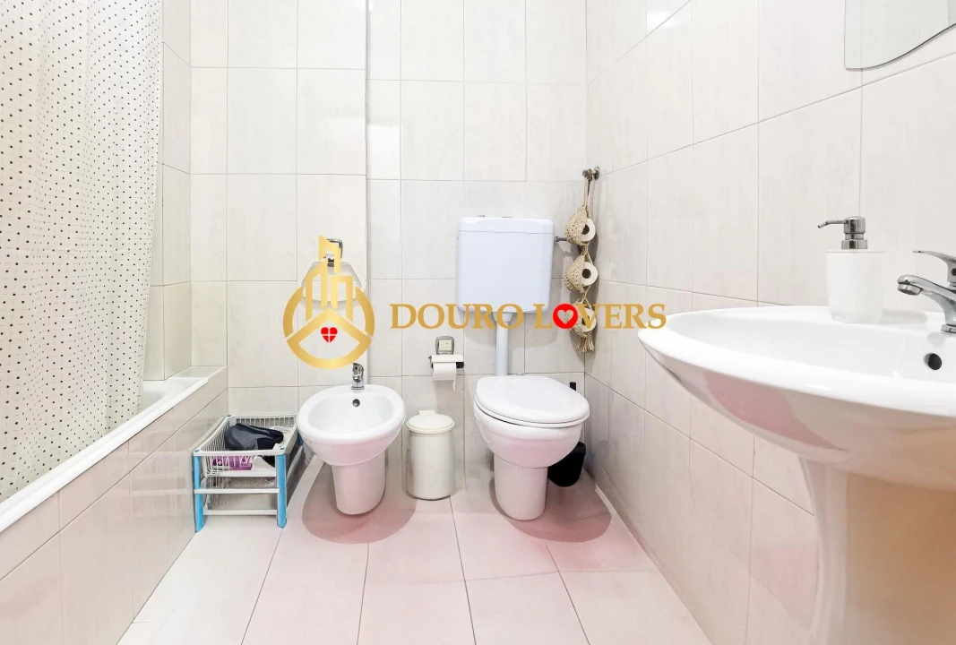 Apartamento T2 para Venda em Cidade da Maia Foto 15