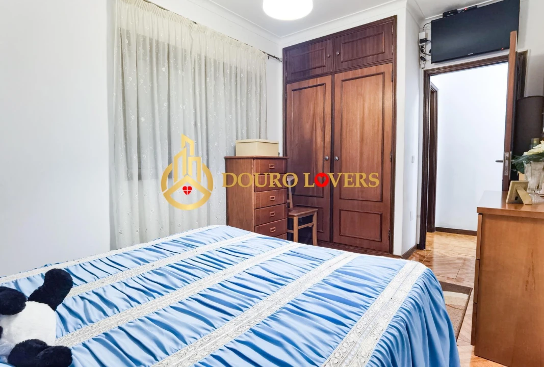 Apartamento T2 para Venda em Cidade da Maia Foto 17