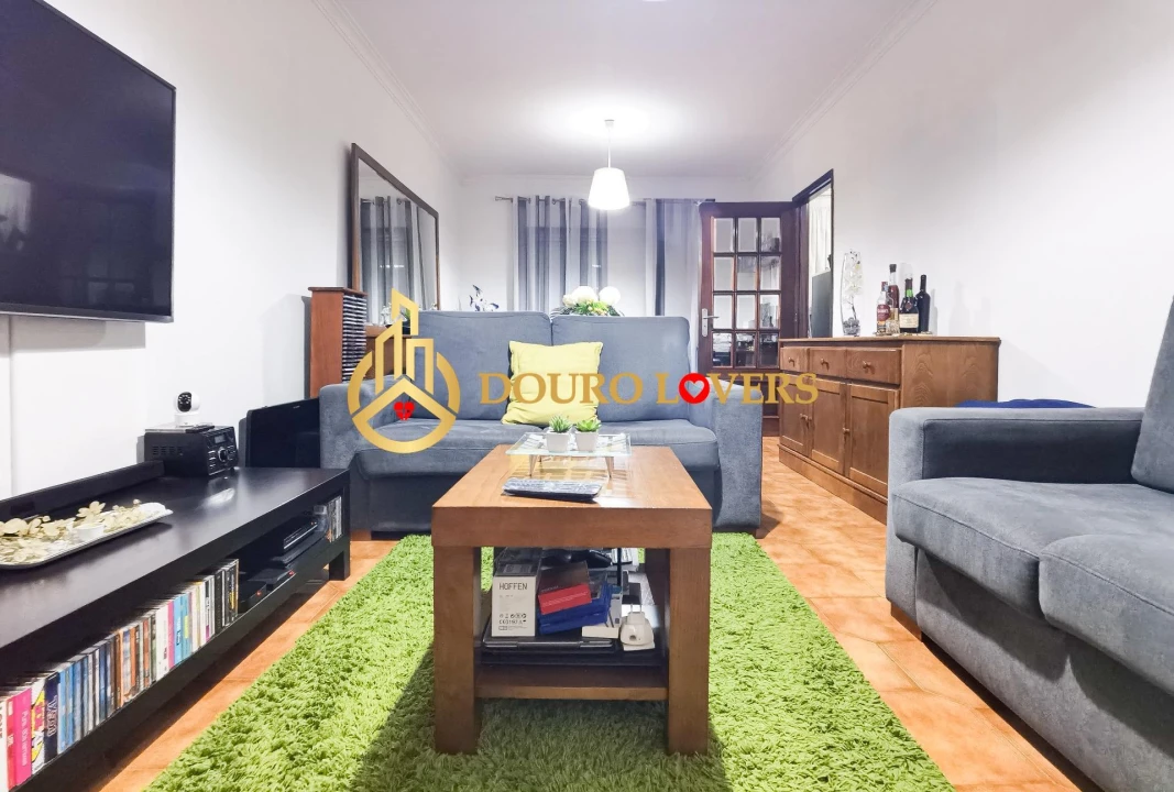 Apartamento T2 para Venda em Cidade da Maia Foto 2