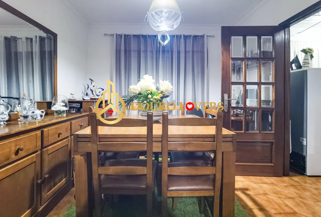 Apartamento T2 para Venda em Cidade da Maia Foto 3