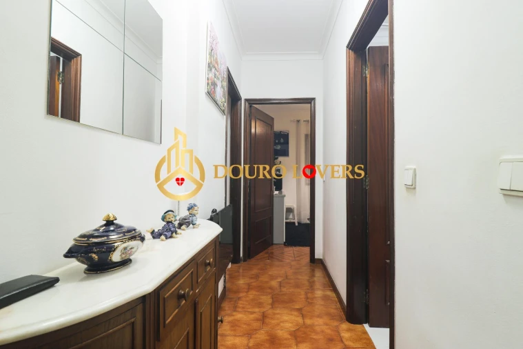 Apartamento T2 para Venda em Cidade da Maia Foto 12