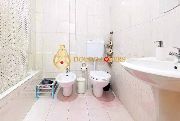 Apartamento T2 para Venda em Cidade da Maia Foto 15